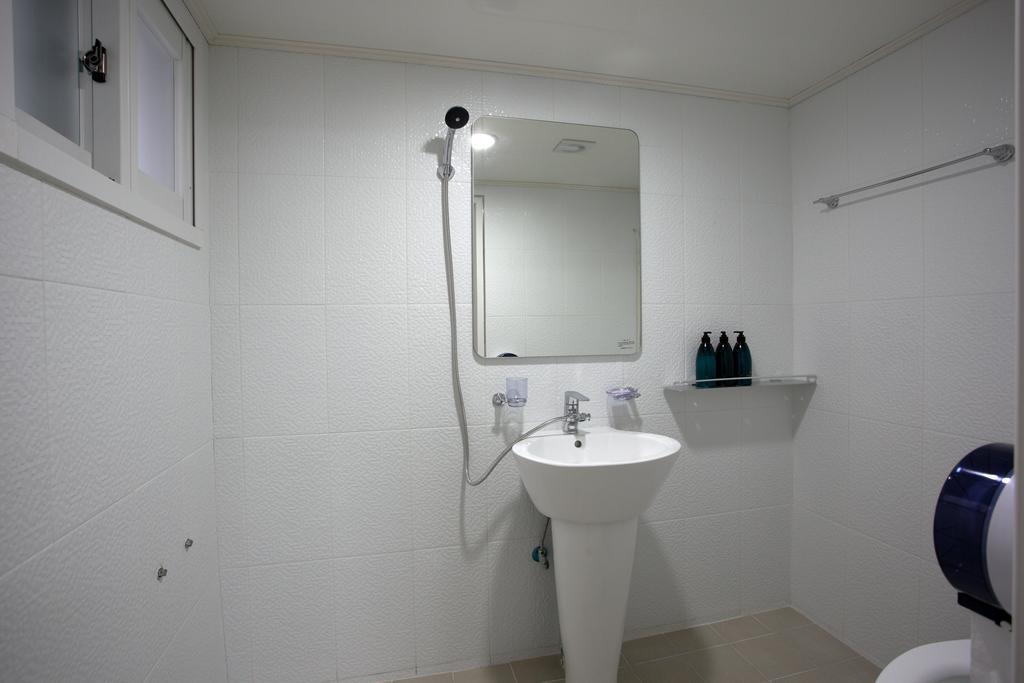 Guesthouse Dodam I Seoul Rom bilde